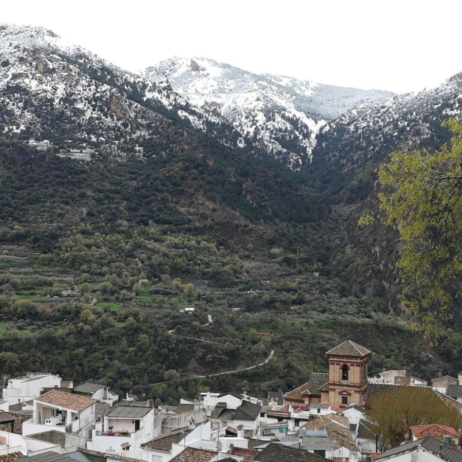 Hostal Cortijo La Solana Güéjar Sierra Exterior foto