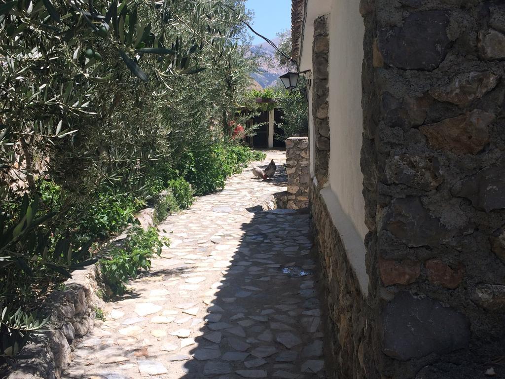 Hostal Cortijo La Solana Güéjar Sierra Exterior foto
