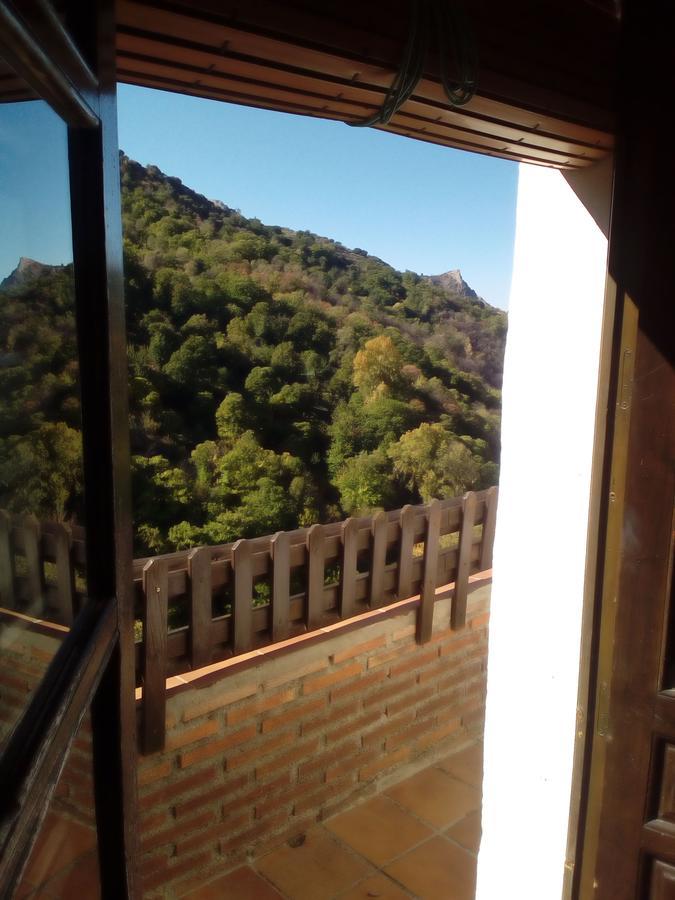 Hostal Cortijo La Solana Güéjar Sierra Exterior foto