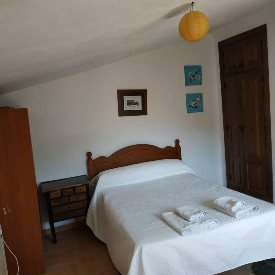 Hostal Cortijo La Solana Güéjar Sierra Exterior foto