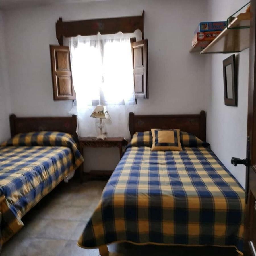 Hostal Cortijo La Solana Güéjar Sierra Exterior foto